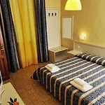 Azzi Hotel