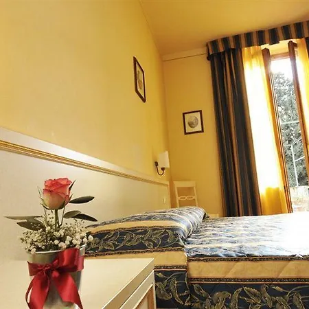 Azzi 3* Florencia
