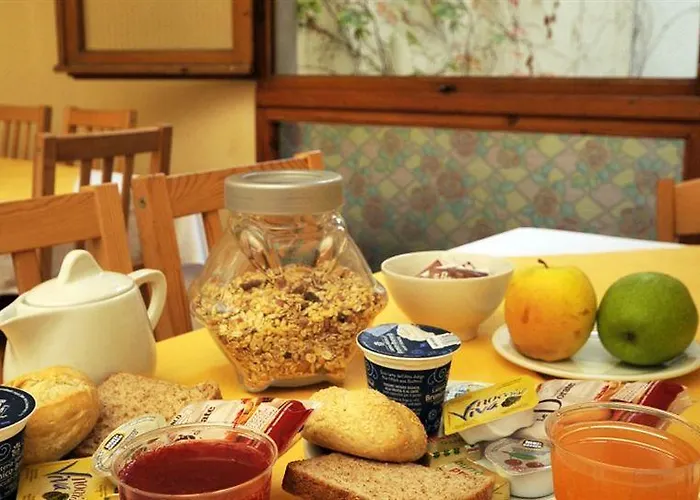 Azzi Отель Флоренция